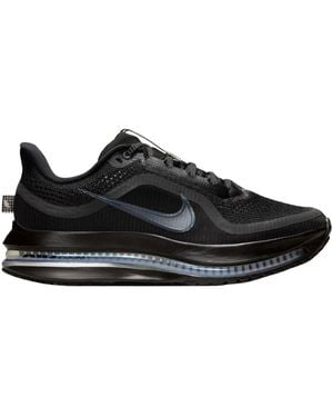 Nike Solid Color Sneakers - Black