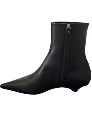 Vic Matié Pointed-Toe Side-Zip Ankle Boots - Black