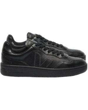Veja Low-Top Trainers - Black