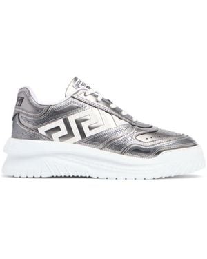 Versace Round Head Low Cut Skate Shoes - White
