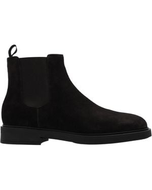Gianvito Rossi Douglas Round Toe Chelsea Boots - Black