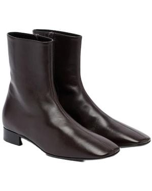 The Row Solid Colour Leather Ankle Boots - Black