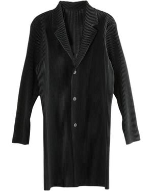 Homme Plissé Issey Miyake Homme Plissé Issey Miyake Pleated V-Neck Coat - Black