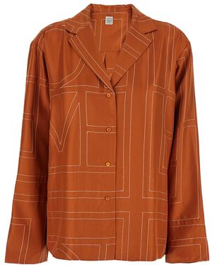 TOTEME Shirt With Notched Collar And All-Over Logo Print - Orange