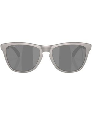 Oakley Frame Sunglasses - White