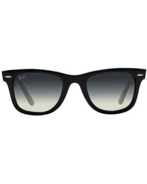 Ray-Ban Wayfarer Sunglasses - White