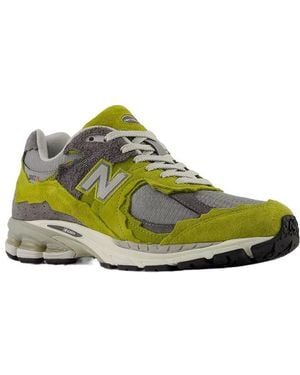 New Balance 2002R Lace-Up Sneakers - Green