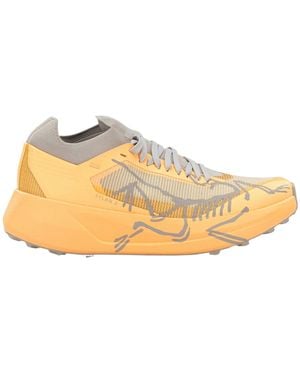 Arc'teryx 'Silan 2' Low Top Trainers - Natural