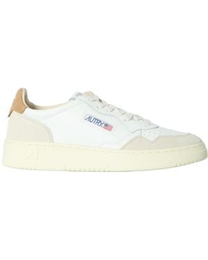 Autry Medalist Low-Top Sneakers - White