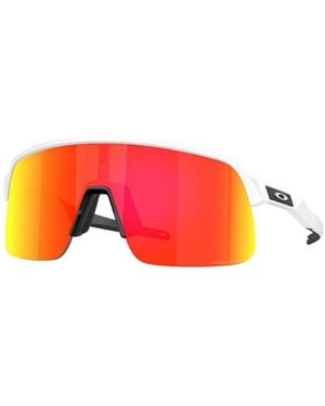 Oakley Geometric Frame Sunglasses - Red