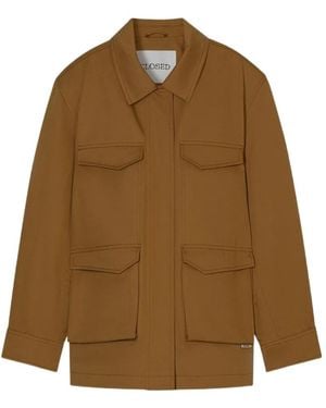 Closed Flap-Pocket Jacket - Brown