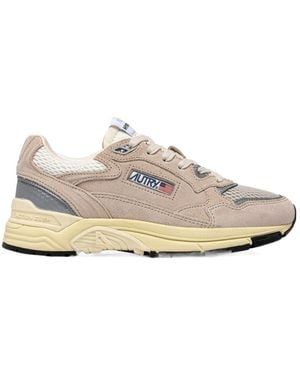 Autry Hyperway Low-Top Trainers - White