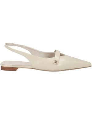 Max Mara Solid Color Flat Shoes - White