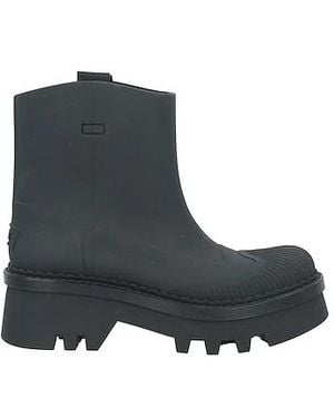 Chloé Solid Color Platform Ankle Boots - Black
