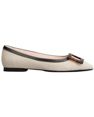 Roger Vivier Pointed Toe Ballerinas - Brown