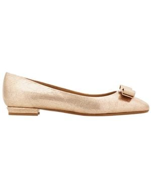 Ferragamo Vara Bow Ballet Flat - Natural