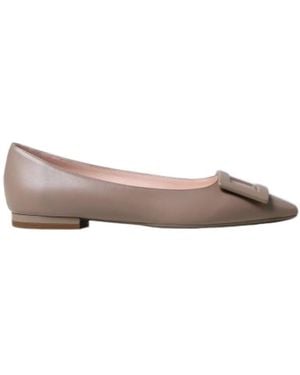 Roger Vivier Gommettine Pointed-Toe Flat Shoes - Brown