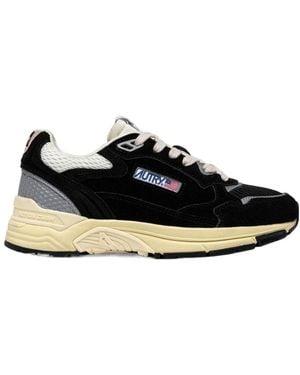 Autry Hyperway Low Trainer - Black