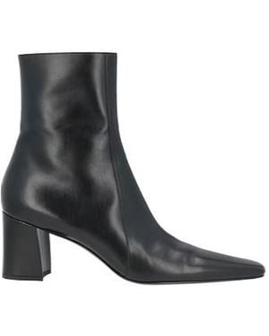 Saint Laurent Minimalist Roundtoe Ankle Boots - Black