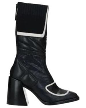 Chloé Minimalist Square-Toe Ankle Boots - Black