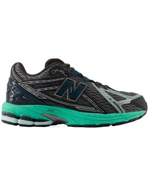 New Balance Color Block Shoes - Green