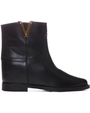 Via Roma 15 V Logo Round-Toe Boots - Black