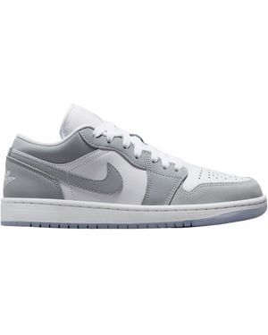 Nike Low-Top Sneakers - Gray