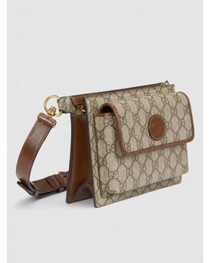 Gucci Logo Patch Gg Supreme Messenger Bag - Natural
