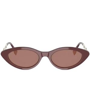 Fendi Eyewear Cat Eye Frame Sunglasses - Pink
