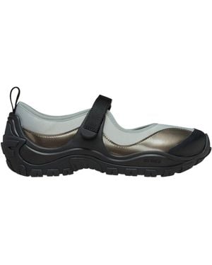 Crocs™ Round Toe Low-Top Casual Shoes - Black