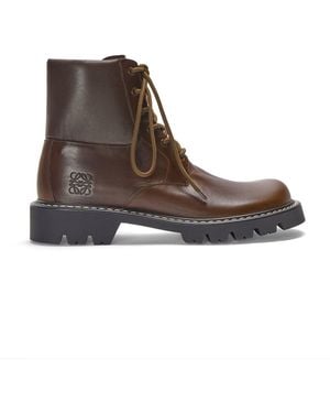 Loewe Sierra Combat Ankle Boot In Vegetable-tanned Calfskin - Brown