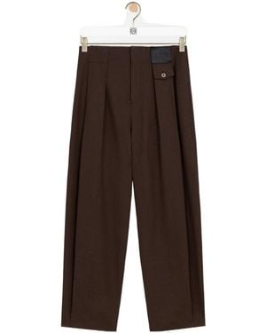 Loewe Logo-Patch Pleated Pants - Brown