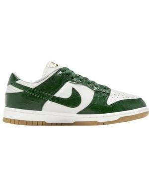 Nike Dunk Low Trainers - Green