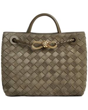 ショルダーバッグ・ポシェット BOTTEGA VENETA Bottega Veneta Jim Queen Small Shoulder Bag Bottega Veneta Jim Queen Small Black Leather Shoulder Bag