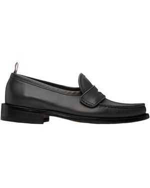 Thom Browne Pleated Varsity Loafers - Black
