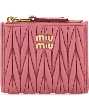 Miu Miu Logo Plaque Zipped Wallet - Red