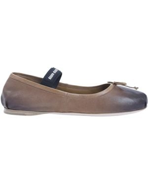 Miu Miu Round Toe Ballet Shoes - Brown