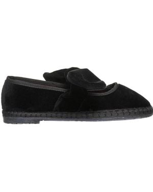 UGG Solid Color Ankle Boots - Black