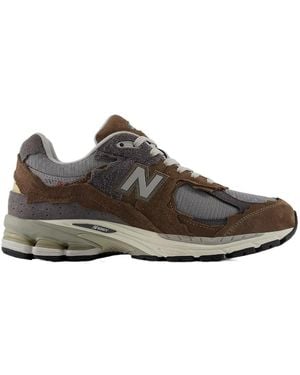 New Balance 2002R Lace-Up Trainers - Brown