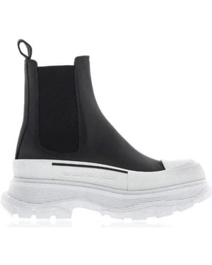 McQueen Tread Slick Chelsea Boots - Black
