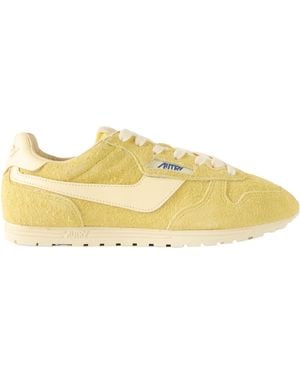 Autry Windspin Lace-Up Trainers - Yellow