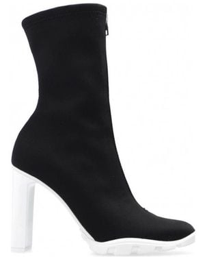 McQueen Slim Tread Zipped Boots - Black