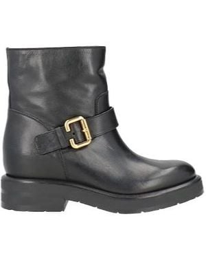 Chloé Minimal Riding Ankle Boots - Black