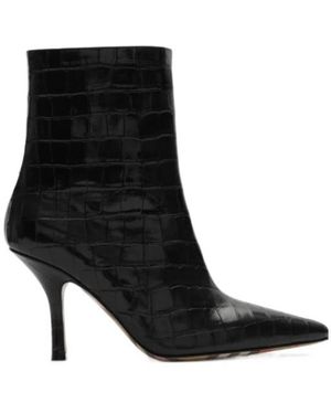 Burberry Embossed Dame Ankle Boots - Black