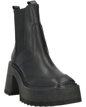 FARM Rio Thick-Soled Boots - Black
