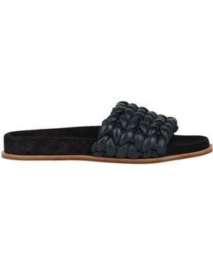 Chloé Minimalist Woven Leather Sandals - Black