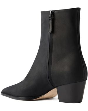 Manolo Blahnik Matte Leather Pointed-Toe Ankle Boots - Black