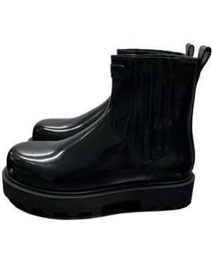 Givenchy Round-Toe Slip-On Chelsea Boots - Black