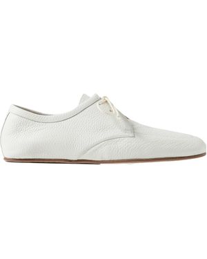 Gabriela Hearst Round-Toe Flat Shoes - White