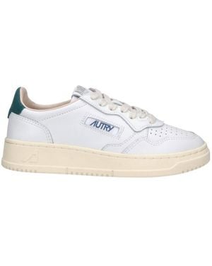 Autry Medalist Low-Top Sneakers - White